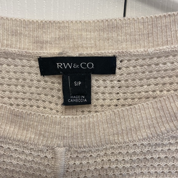 RW&Co batwing sleeve sweater, small - Picture 2 of 7